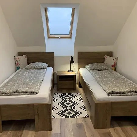 ヴィラ Pirk Vendeghaz *